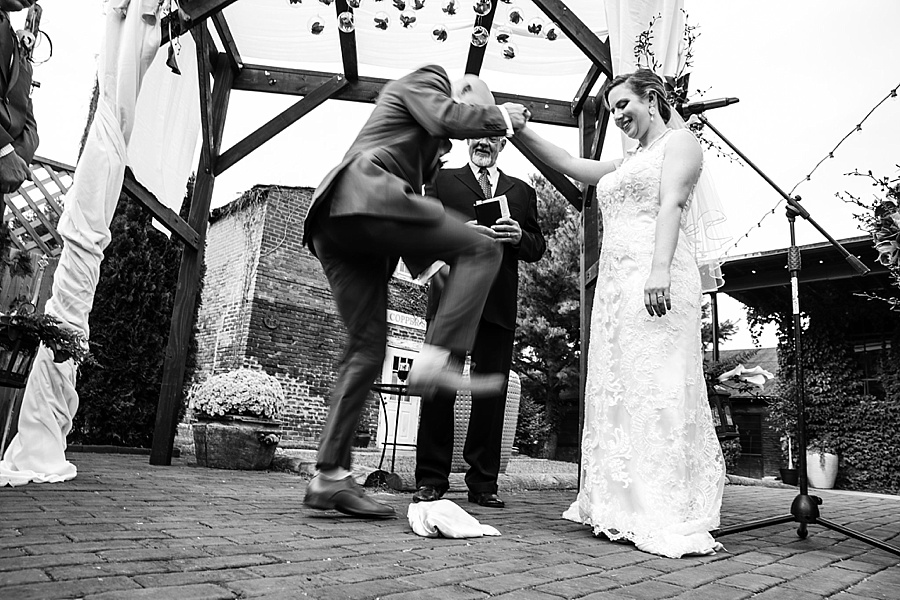inn-at-the-old-silk-mill-wedding-fredericksburg-virginia_0304.jpg inn-at-the-old-silk-mill-wedding-fredericksburg-virginia_0304.jpg